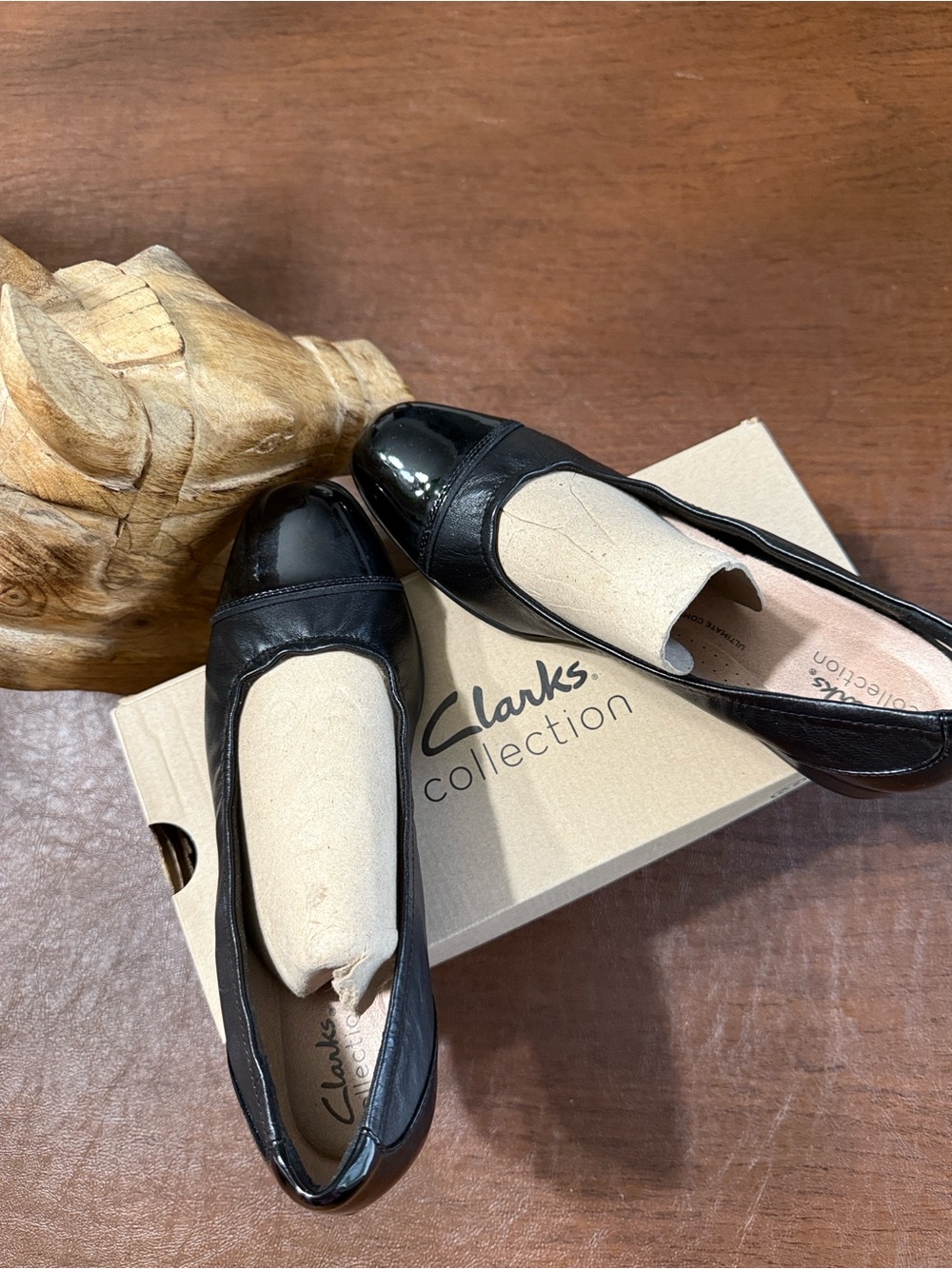 Clarks Black Leather and Patent Cap Toe Ballet Flats